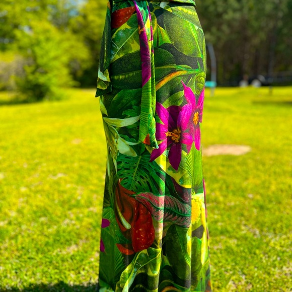 COPY - COPY - Beautiful One Shoulder Tropical Inspired Dress by “Victoria Pappa… - Picture 5 of 9